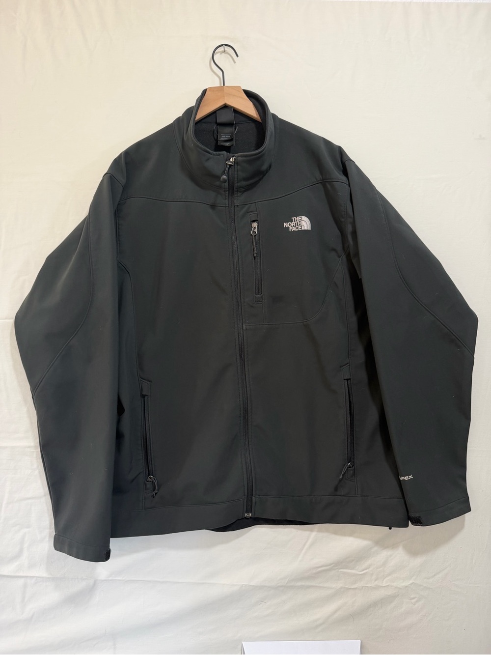 The North Face TNF Apex Men’s XXL Black Softshell Jacket Full Zip